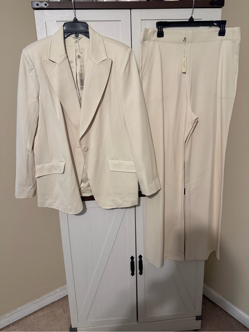 Max Studio Cream Two-Piece Tailored Blazer and Trousers